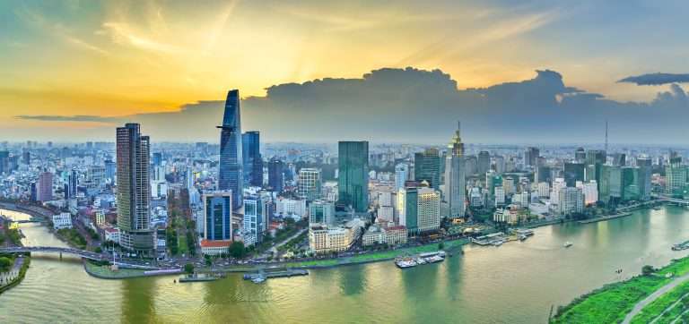How Vietnam Went From the Poorest Economy in the World to a Prosperous  Exporter - FEE
