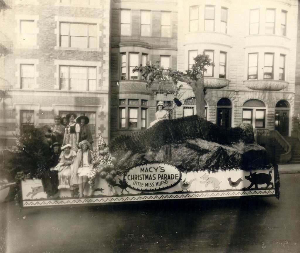 Miss Muffett float in 1924
