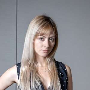 photo portrait of Claudia Nunes