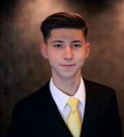 portrait of Ethan Savka